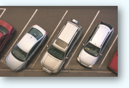 Vehicles detected as parked by intuVision VA. Direct overhead view provides optimal results.
